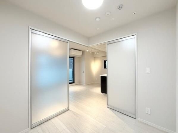 La Perla Yotsuyaの物件内観写真